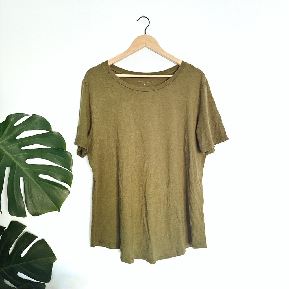 Universal Standard Tee Rex Olive Green T-Shirt - Brand Size Medium (size 18-20)